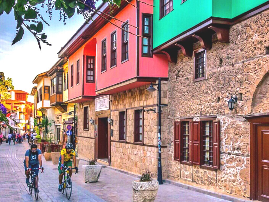 Lilium Boutique Hotel - {